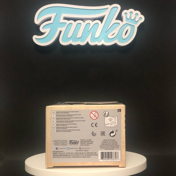 Matterhorn Mickey- 812 (65th Anniversary Edition)- Disney- Mint Condition- Funko - Picture 7 of 7